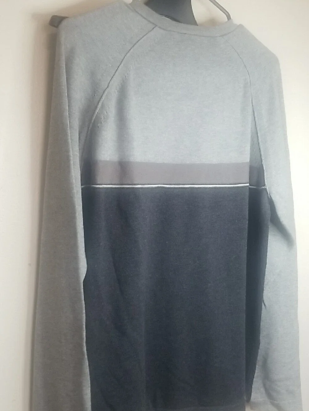 GAP Men’s Gray Two-Tone V-Neck Sweater with Charcoal Panel